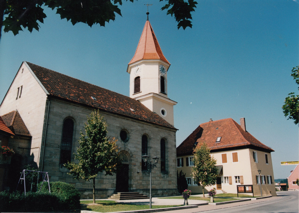 Kirche und Pfarrhaus Schopfloch